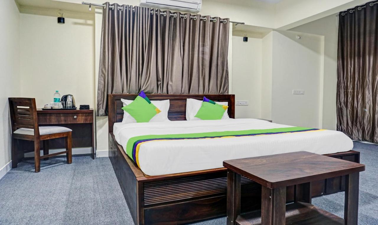 Hotel Treebo Tulip Pune Exterior foto