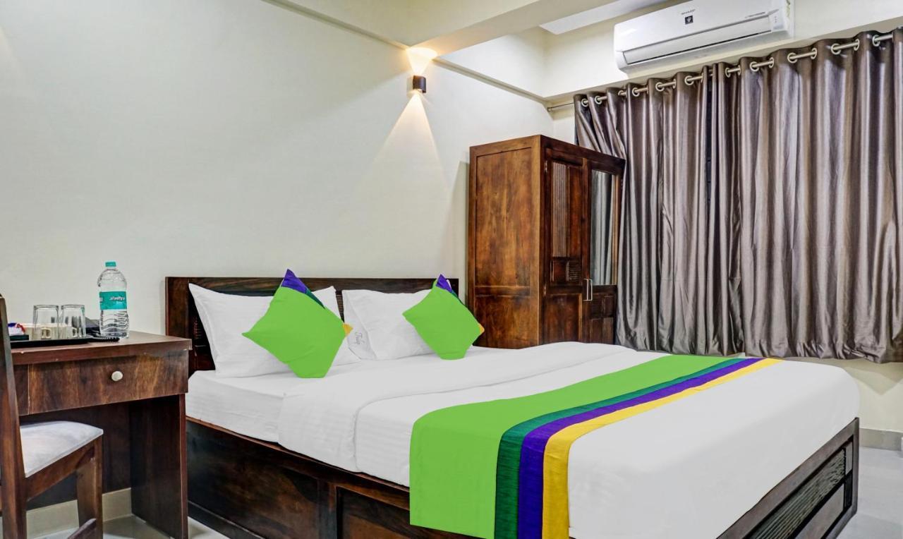 Hotel Treebo Tulip Pune Exterior foto